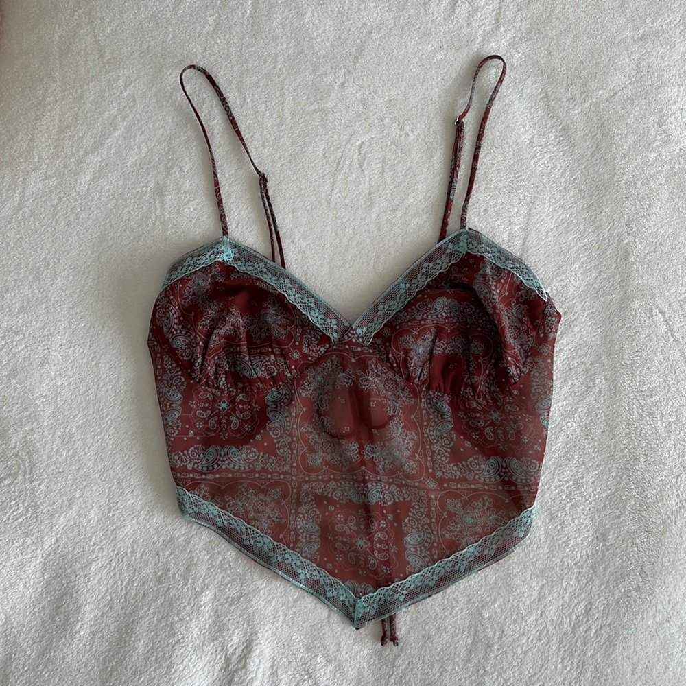 Spaghetti Strap v-neck crop top with blue design
